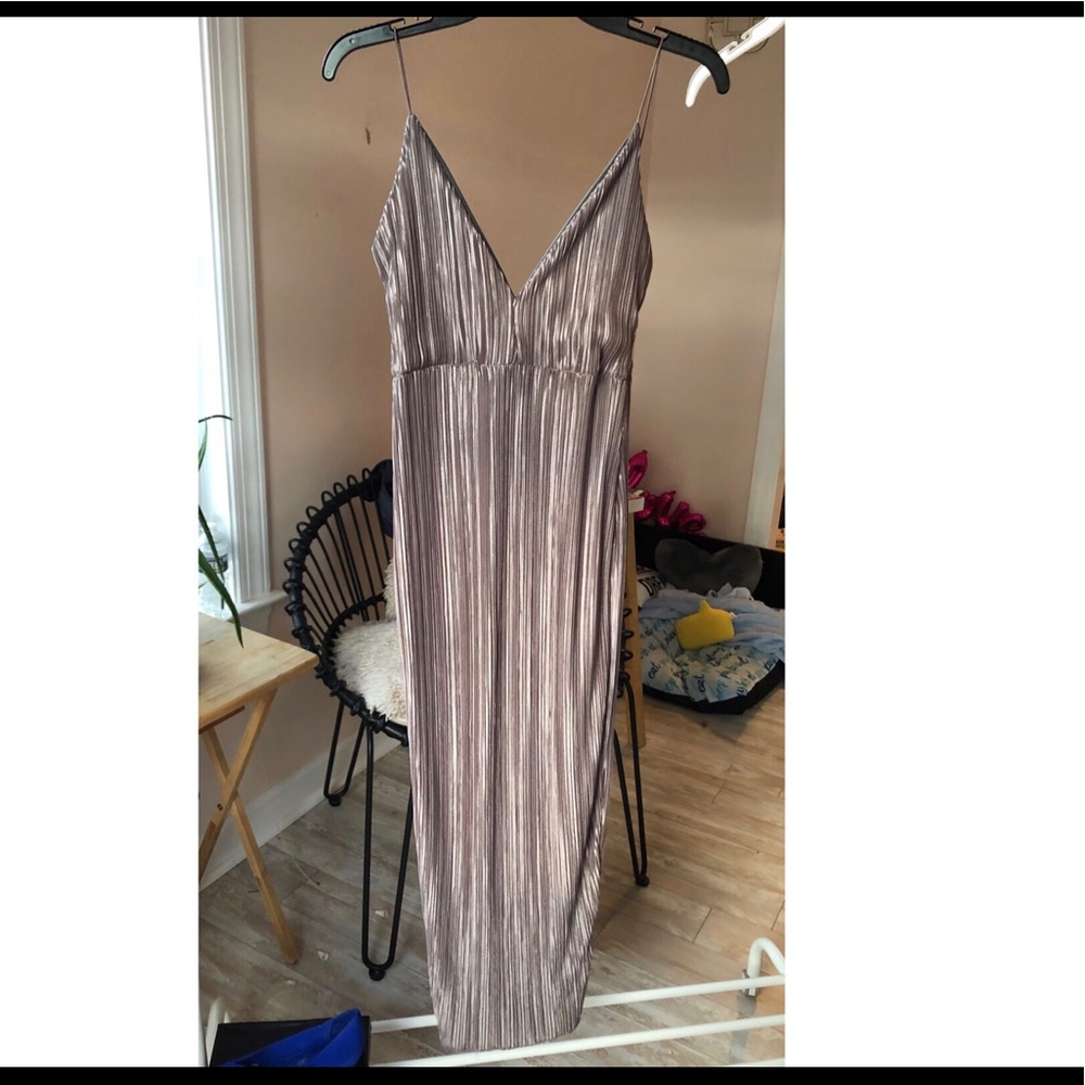 Missguided Silver Pleated Maxi Dress